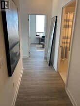 5105 Hurontario St in Mississauga, ON - Building Photo - Building Photo