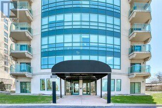 4789 Riverside Dr E in Windsor, ON - Building Photo - Building Photo