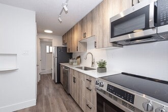 Verra Apartments in Denver, CO - Building Photo - Building Photo