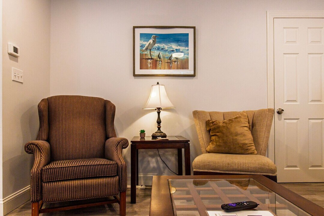 717 Lancaster Ave in Wayne, PA - Building Photo