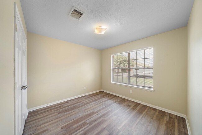 property at 6523 Wellington Meadows Dr