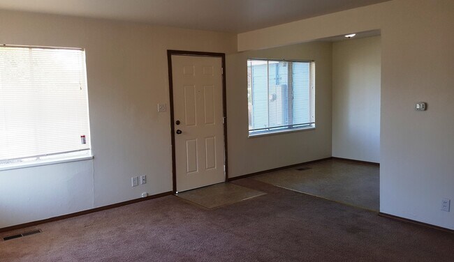 8645 Park Ave. S in Tacoma, WA - Building Photo - Building Photo
