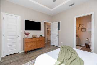 1720 W Harrison St, Unit 1 in Weslaco, TX - Foto de edificio - Building Photo