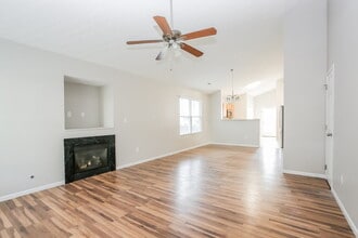 4240 Shortleaf Ln in Grove City, OH - Building Photo - Building Photo