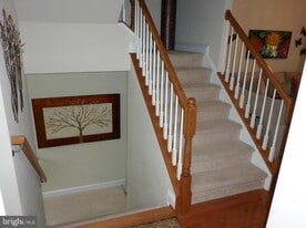 333 Caldwell Terrace SE in Leesburg, VA - Building Photo