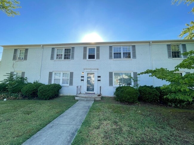 property at 1600 W Front St