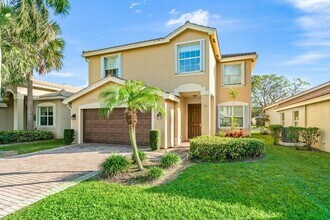 7654 Jewelwood Dr in Boynton Beach, FL - Building Photo - Building Photo