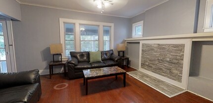 1322 Madison St in Syracuse, NY - Foto de edificio - Building Photo