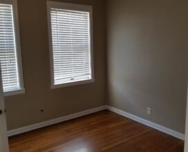 2709 Pyramid Ave in Brentwood, PA - Building Photo - Building Photo