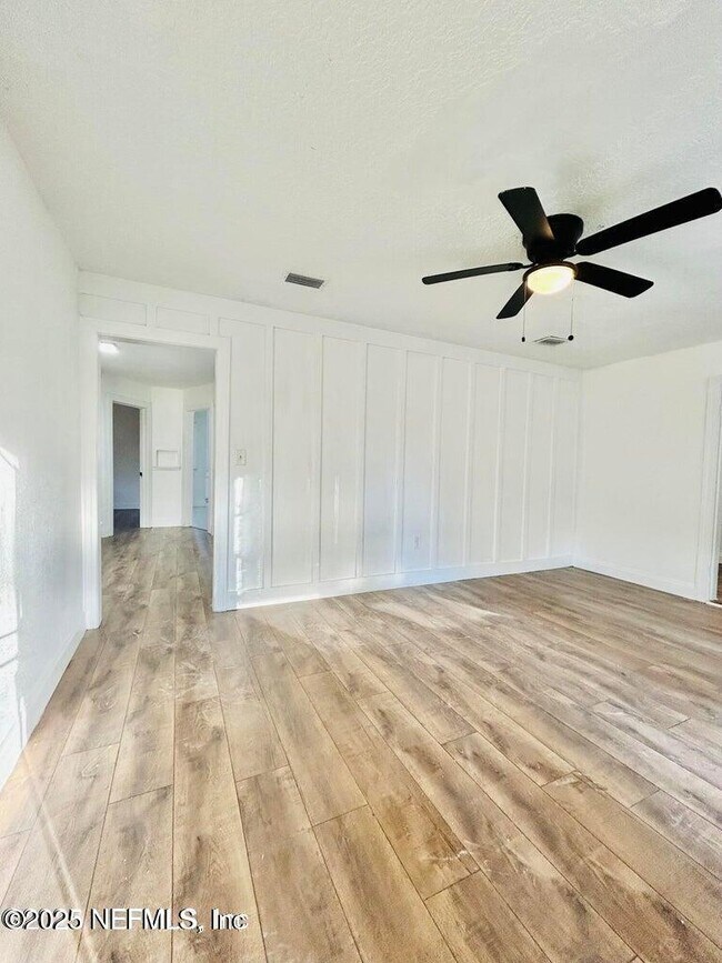 7537 Oakwood St in Jacksonville, FL - Building Photo - Building Photo