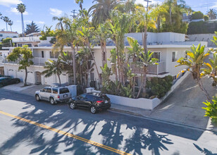 244-248 W Escalones in San Clemente, CA - Building Photo - Building Photo