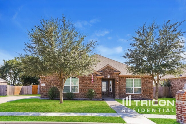 property at 714 Shady Meadow Ln
