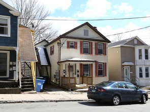 43 Union St in Norwich, CT - Building Photo - Building Photo