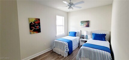 2045 Yellowfin Cir in Naples, FL - Building Photo - Building Photo