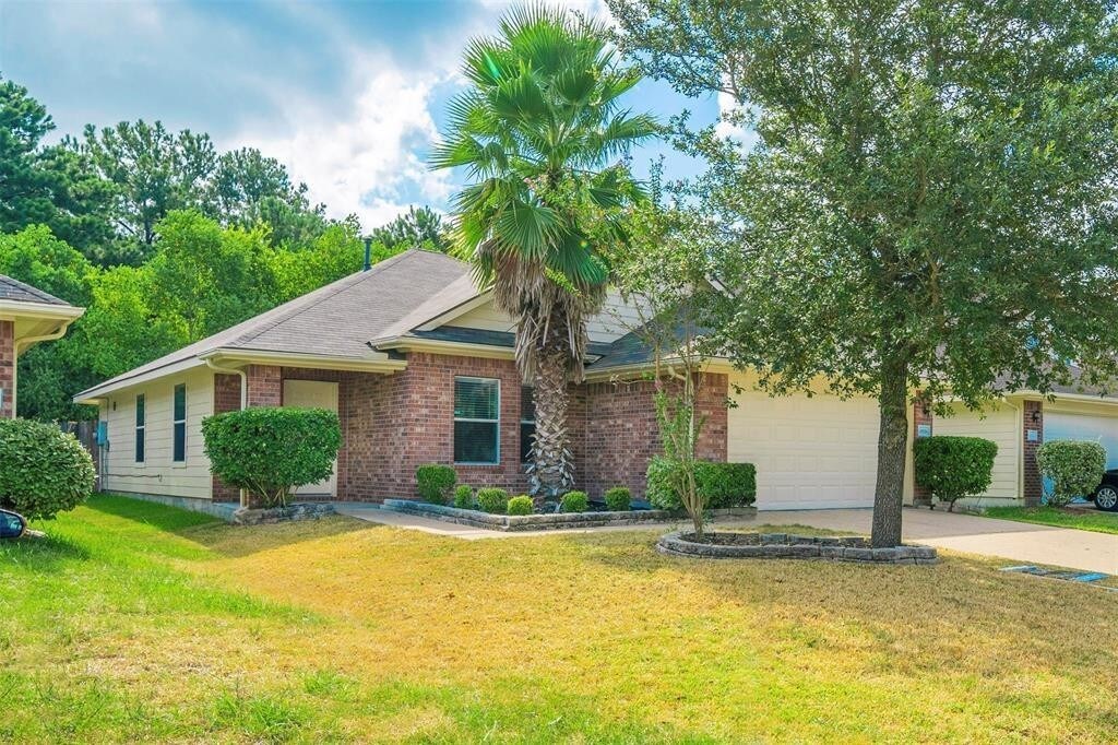 20026 Tunham Trail in Houston, TX - Building Photo