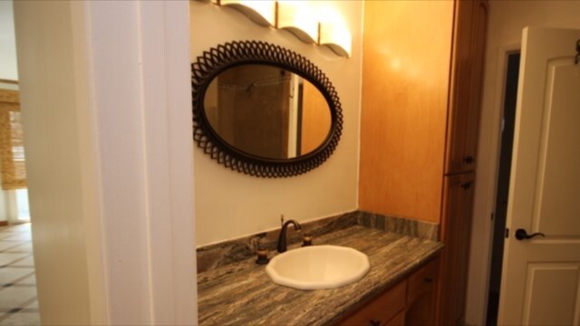 1124 N La Cienega Blvd in West Hollywood, CA - Building Photo