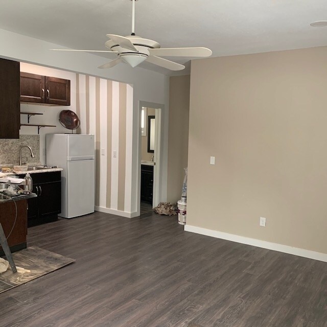 1420 Dayton St in Aurora, CO - Building Photo