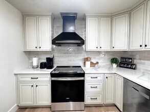 121 Belt Ave in O'Fallon, IL - Building Photo - Building Photo