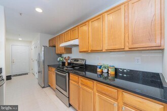 4116 Monument Ct in Fairfax, VA - Building Photo - Building Photo