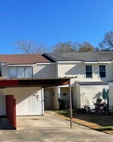 2 Morning Glory Square in Lafayette, LA - Building Photo