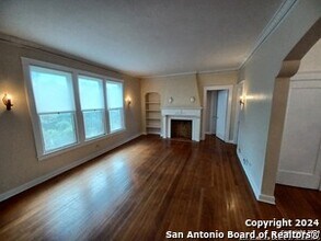 219 W Magnolia Ave in San Antonio, TX - Building Photo - Building Photo