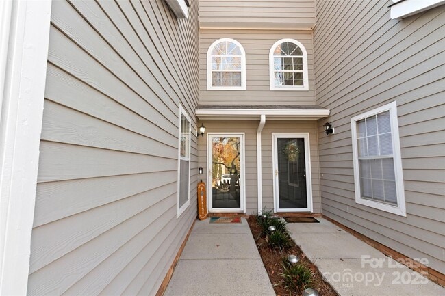 8914 St Pierre Ln in Charlotte, NC - Building Photo - Building Photo