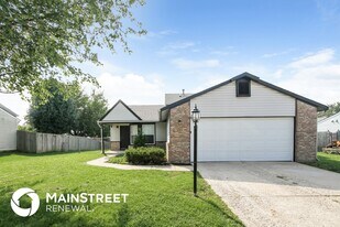 644 Woods Crossing Ln in Indianapolis, IN - Building Photo