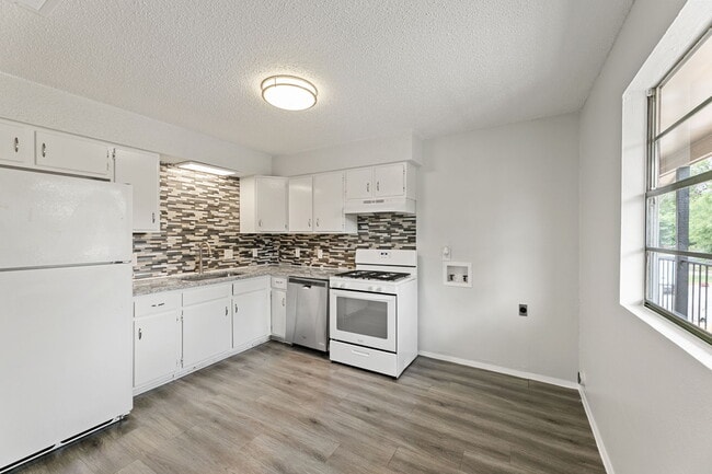 3460 Willowrun Dr, Unit D in Austin, TX - Building Photo - Building Photo