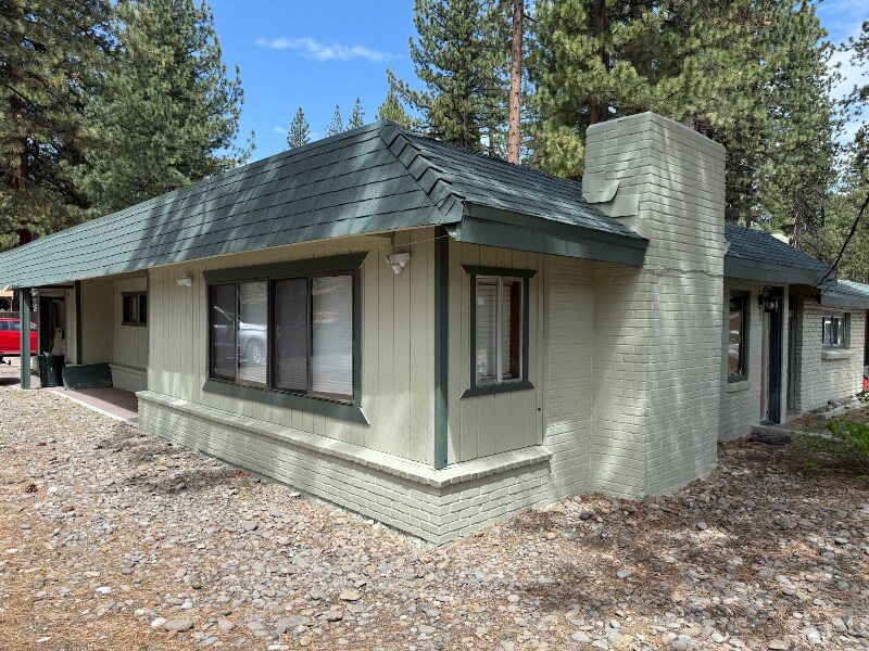 2975 Sacramento Ave in South Lake Tahoe, CA - Building Photo