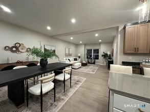 74 Soundview Ave in Fairfield, CT - Building Photo - Building Photo