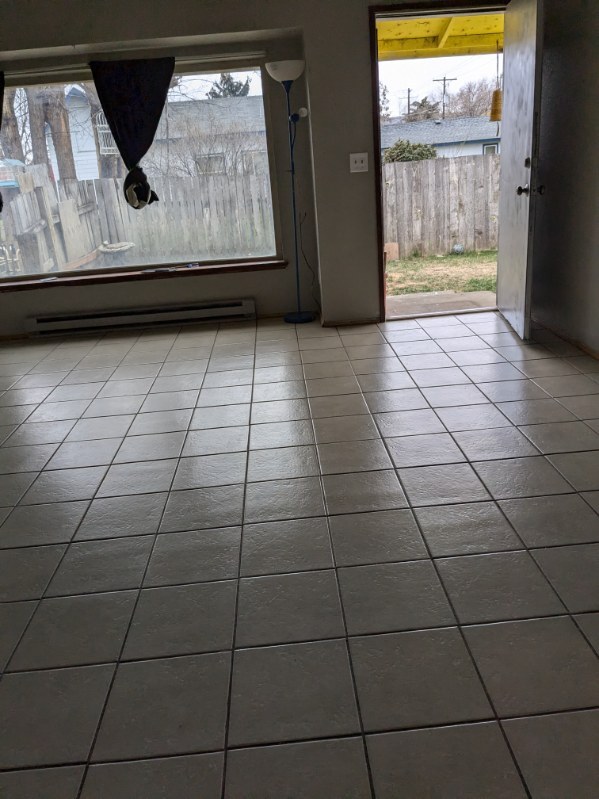 1210 Voelker Ave, Unit Hilda morales in Yakima, WA - Building Photo - Building Photo