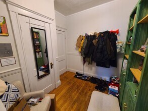 311 Allston St, Unit 1 in Boston, MA - Foto de edificio - Building Photo