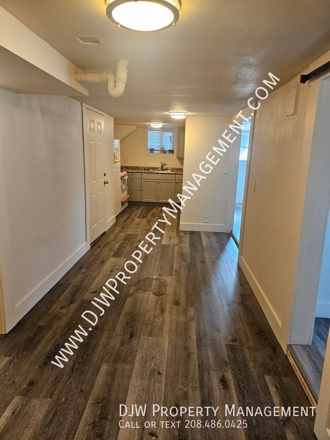 506 5th Ave S in Nampa, ID - Building Photo - Building Photo