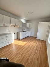 165 Highland Ave in Mckees Rocks, PA - Building Photo - Building Photo