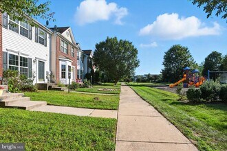 15403 Gideon Gilpin St in Brandywine, MD - Building Photo - Building Photo