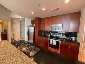 155 S Court Ave in Orlando, FL - Building Photo - Building Photo