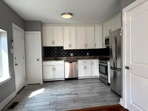 1415 E Hewson St in Philadelphia, PA - Building Photo - Building Photo