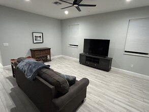 2658 Seychelles Cir, Unit 2505 in Naples, FL - Building Photo - Building Photo