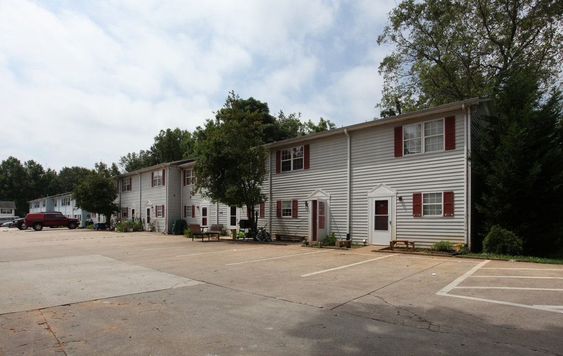 Myrtle Street Apartments in Gainesville, GA - Foto de edificio