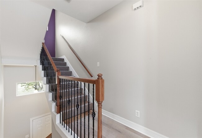 property at 408 Eichwurzel Ln