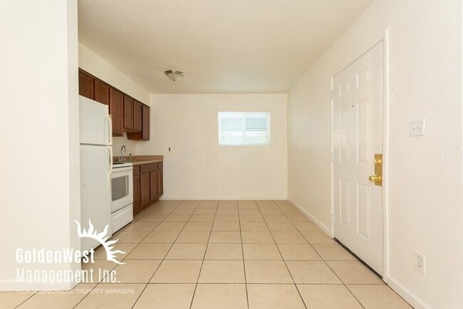 property at 1915 W Village Dr