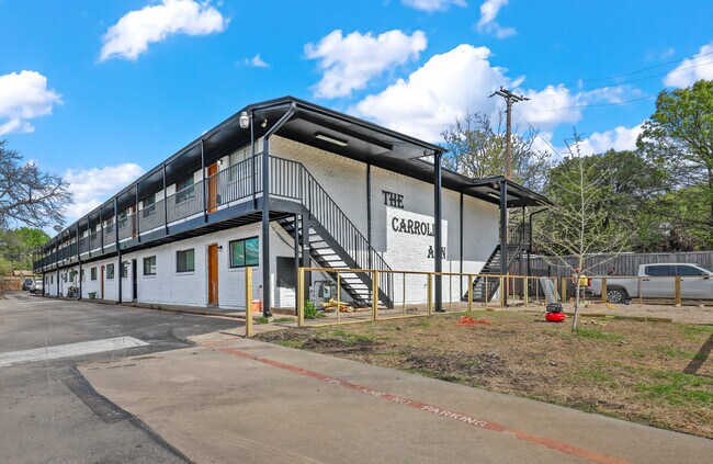 The Carroll Ann Apartments in Dallas, TX - Foto de edificio - Building Photo