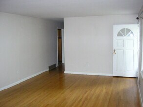 1415 Woodhurst St in Bowling Green, KY - Building Photo - Building Photo