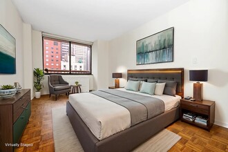 245 E 44th St in New York, NY - Building Photo - Building Photo