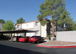 Desert Shores Villas Condominiums in Las Vegas, NV - Building Photo - Building Photo