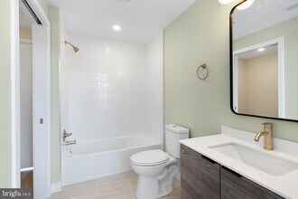 1701 S 4th St in Philadelphia, PA - Building Photo - Building Photo