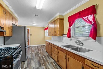 2614 Rosedale Pl in Bossier City, LA - Foto de edificio - Building Photo