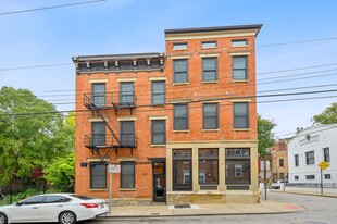 412 E 13th St in Cincinnati, OH - Building Photo