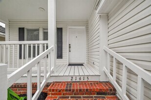 21415 Sweet Grass Ln in Tomball, TX - Building Photo