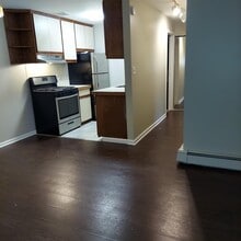 920 Jonathon Ct, Unit 206 in Prospect Heights, IL - Building Photo - Building Photo